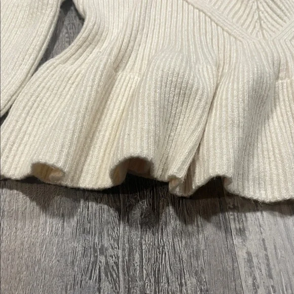 Express Cream Ribbed Knit Sweater Size Large - Picture 4 of 7